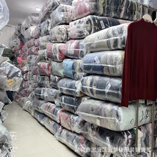 广东大朗工厂探秘 一元杂款毛衣背后的女装库存尾货外贸地摊低价批发产业链